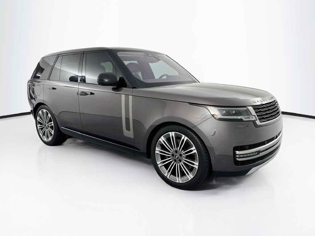 Used 2022 Land Rover Range Rover SE AWD/4WD image 3
