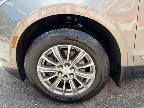 Used 2017 Cadillac XT5 FWD image 10