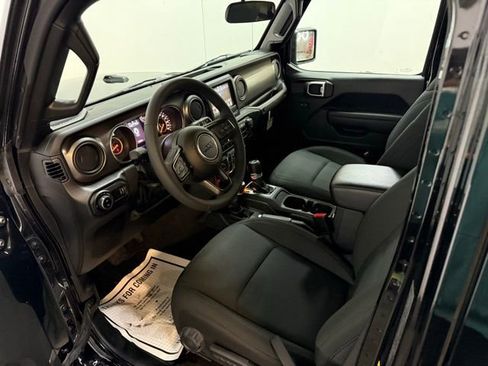 Used 2023 Jeep Gladiator Sport image 24