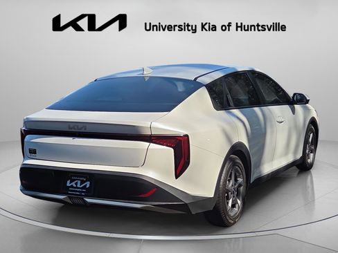 Used 2025 Kia K4 LXS FWD image 7