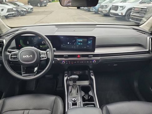 Used 2024 Kia Sorento S FWD image 7