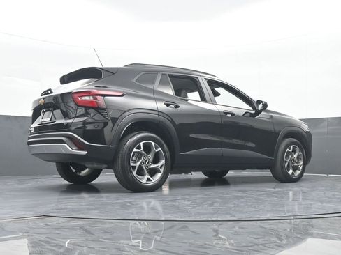 Used 2024 Chevrolet Trax LT image 57