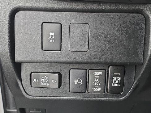 Used 2022 Toyota Tacoma TRD Sport image 24