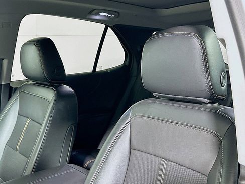Used 2023 Chevrolet Equinox Premier image 23