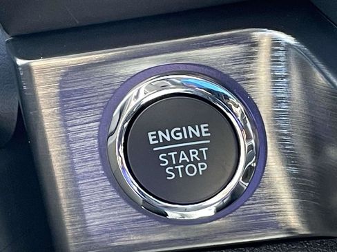 New 2026 Ford F250 Lariat w/ Lariat Ultimate Package image 28