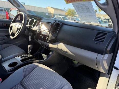 Used 2013 Toyota Tacoma 2WD Access Cab image 22