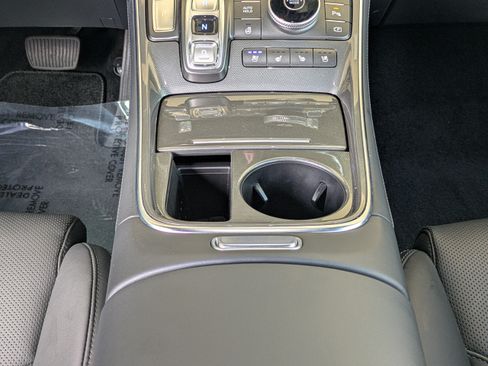 Certified 2022 Hyundai Santa Fe Calligraphy FWD image 18