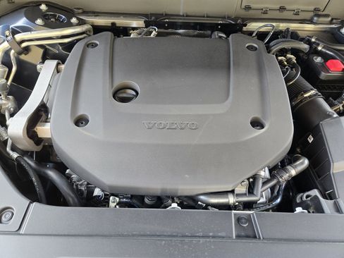 New 2026 Volvo XC90 B6 Ultra image 37