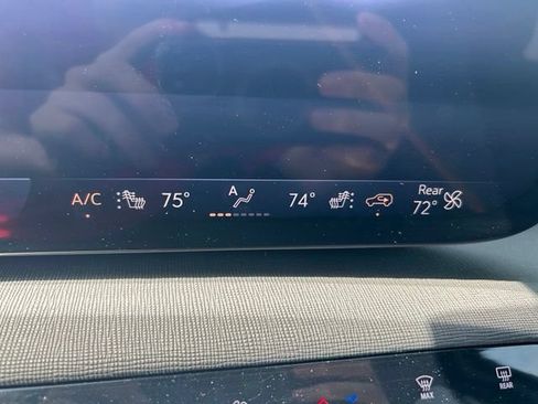 Used 2025 Buick Enclave Sport Touring FWD image 41