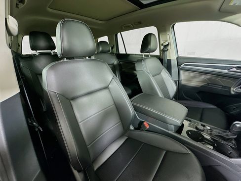 Used 2023 Volkswagen Atlas SEL R-Line AWD/4WD image 29