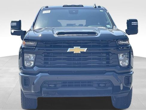 New 2026 Chevrolet Silverado 2500 Custom AWD/4WD image 8