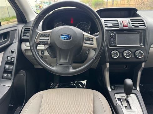 Used 2014 Subaru Forester 2.5i Premium AWD/4WD image 41