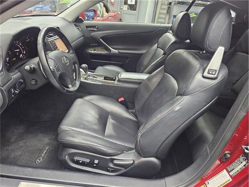 Used 2010 Lexus IS 350C image 9