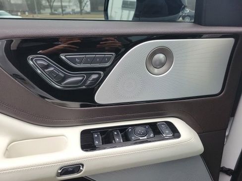 Certified 2024 Lincoln Aviator Black Label w/ Jet Package image 44