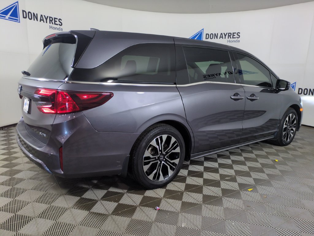 Certified 2026 Honda Odyssey Elite image 9