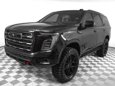 Used 2026 GMC Yukon AT4 Ultimate AWD/4WD image 8