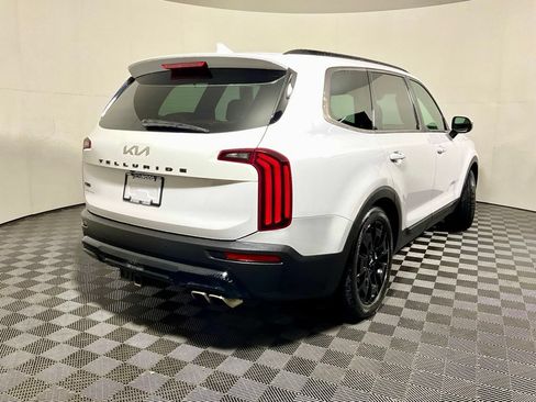 Used 2022 Kia Telluride SX w/ SX Prestige Package AWD/4WD image 17