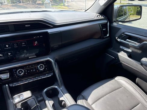 Used 2024 GMC Sierra 1500 Denali AWD/4WD image 30