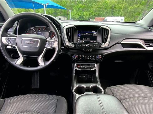 Used 2022 GMC Terrain SLE w/ Driver Convenience Package FWD image 16