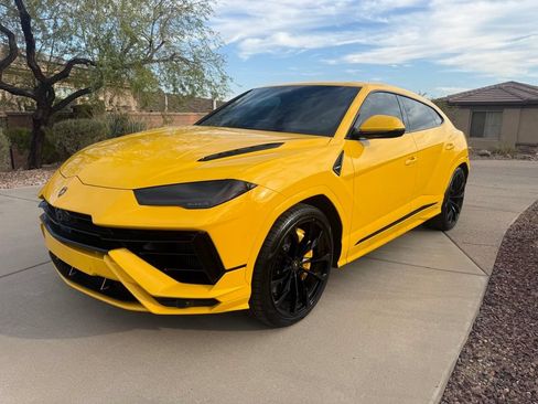 Used 2023 Lamborghini Urus S AWD/4WD image 5