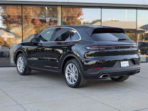 New 2026 Porsche Cayenne image 3