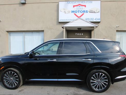 Used 2023 Hyundai Palisade Calligraphy image 5