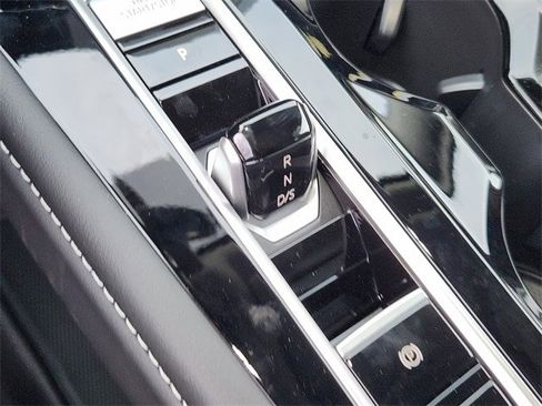 New 2026 Volkswagen Atlas SE image 19