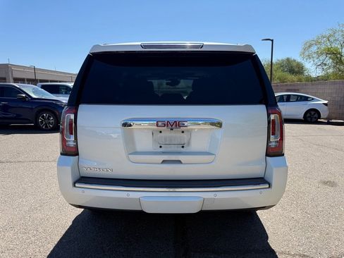 Used 2015 GMC Yukon Denali w/ Touring Package AWD/4WD image 6
