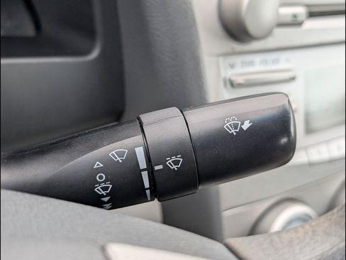 Used 2011 Toyota Camry LE FWD image 16