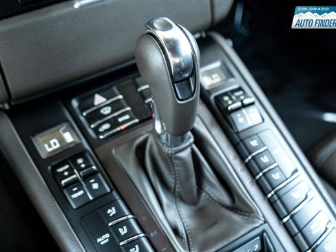 Used 2015 Porsche Macan Turbo image 19