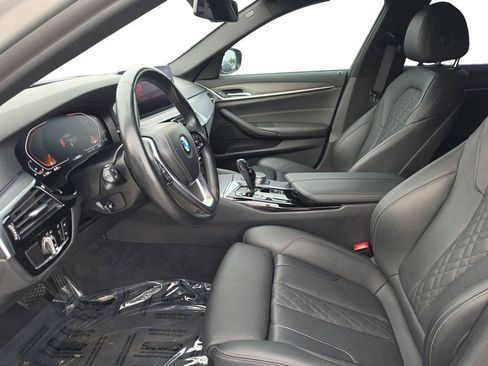 Used 2021 BMW 530i w/ Convenience Package image 9