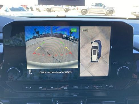 Used 2022 Nissan Pathfinder SL image 23