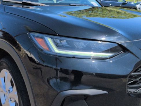 Certified 2024 Honda HR-V LX image 10