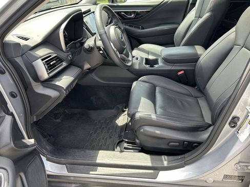 Used 2023 Subaru Outback Limited AWD/4WD image 10