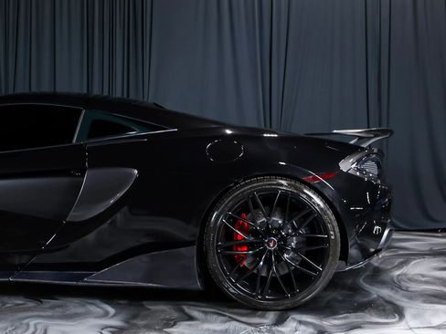 Used 2017 McLaren 570S Coupe RWD image 14