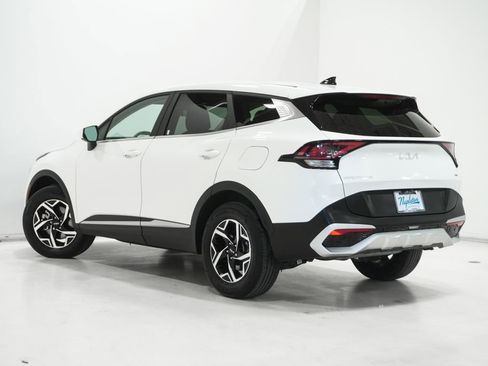 Used 2023 Kia Sportage LX image 5