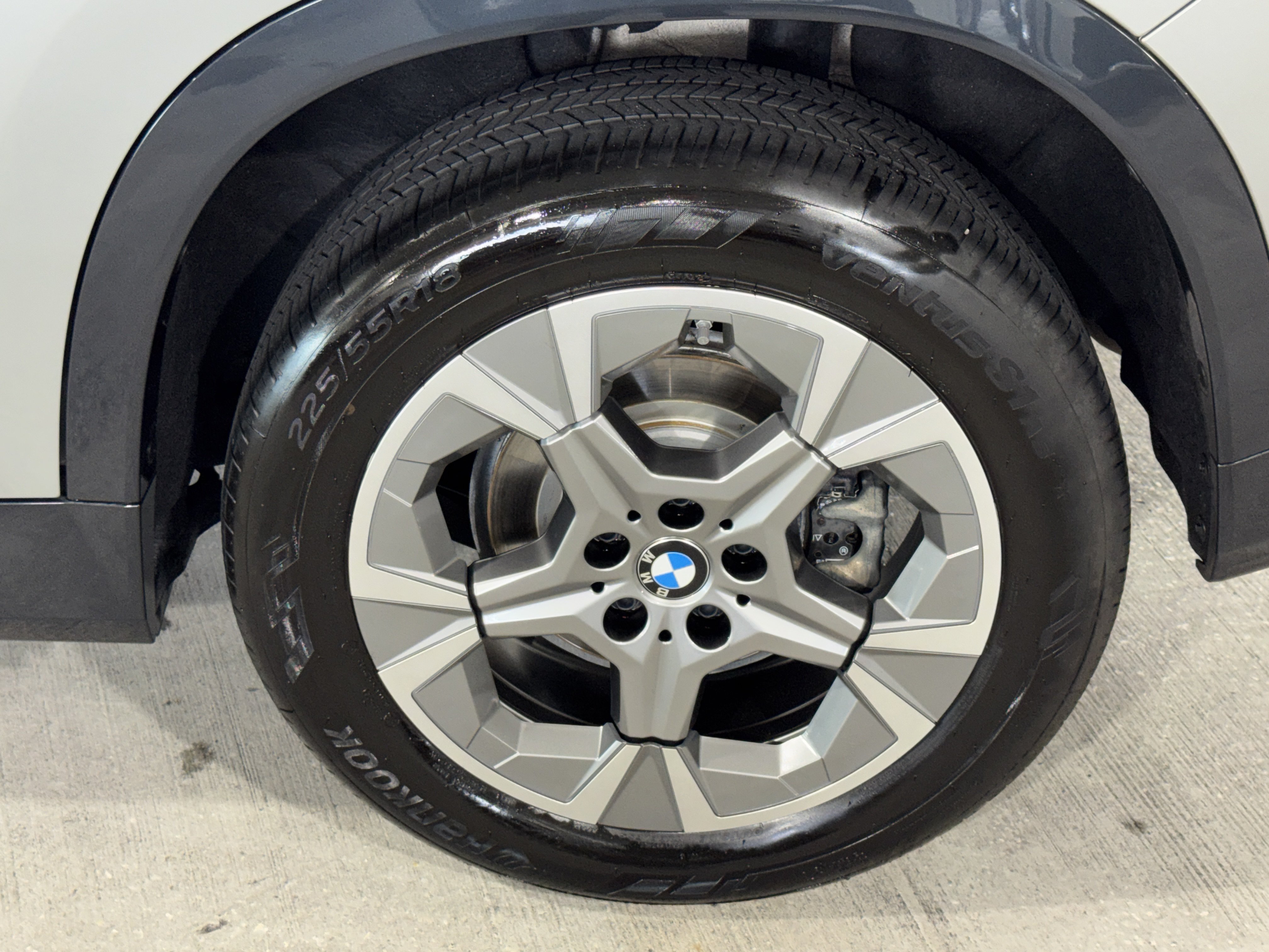 Certified 2025 BMW X1 xDrive28i AWD/4WD image 36