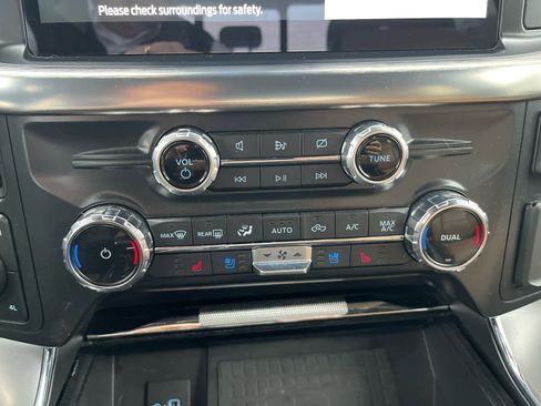 Certified 2022 Ford F150 Lariat w/ Equipment Group 501A Mid AWD/4WD image 18