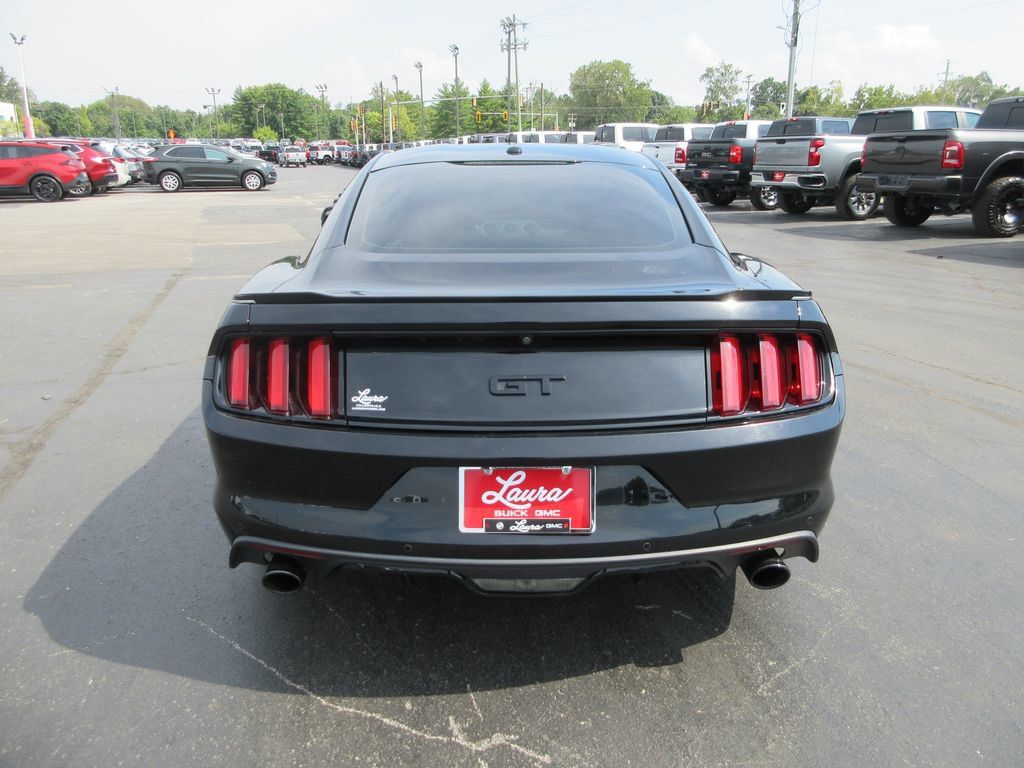 Used 2017 Ford Mustang GT Premium w/ Black Accent Package RWD image 7
