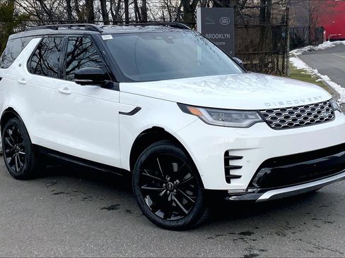 New 2026 Land Rover Discovery Limited Edition image 2