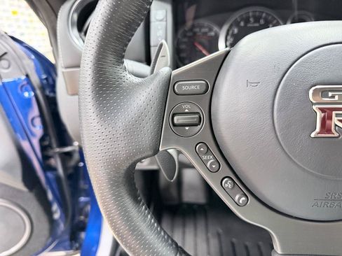 Used 2014 Nissan GT-R Premium AWD/4WD image 38