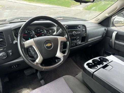 Used 2013 Chevrolet Silverado 1500 LT AWD/4WD image 11