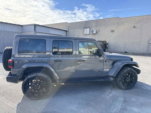 Used 2021 Jeep Wrangler Unlimited Sahara w/ Cold Weather Group image 7