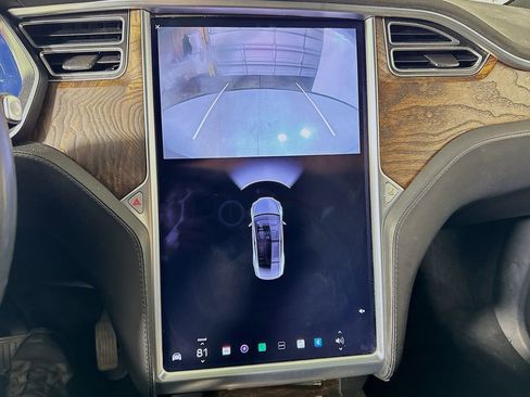 Used 2017 Tesla Model X 90D image 30