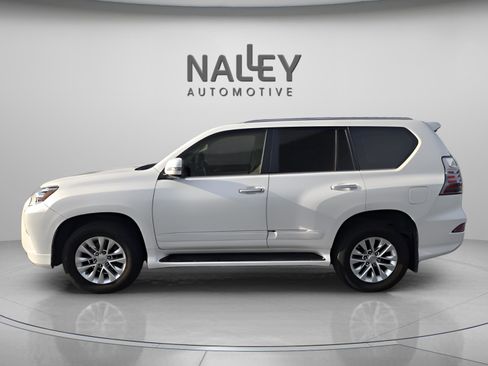 Used 2019 Lexus GX 460 Premium w/ Premium Package image 2