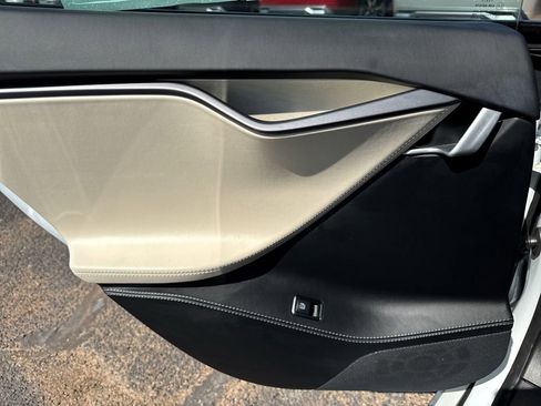 Used 2021 Tesla Model S Performance AWD/4WD image 33