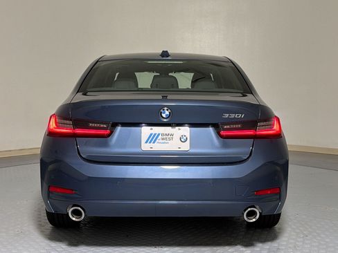 Used 2025 BMW 330i Sedan RWD image 4