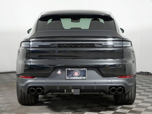 New 2026 Porsche Cayenne Coupe AWD/4WD image 6