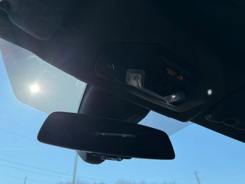 Used 2022 BMW 430i xDrive Convertible w/ Convenience Package image 14