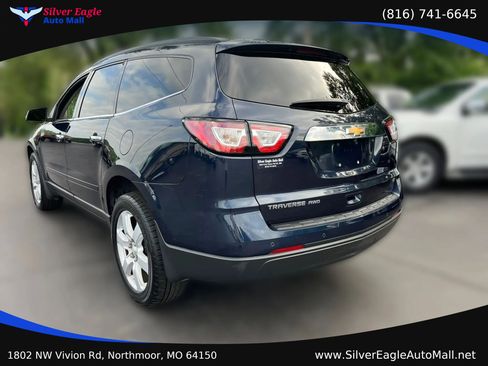 Used 2017 Chevrolet Traverse LT w/ Style and Technology Package AWD/4WD image 5